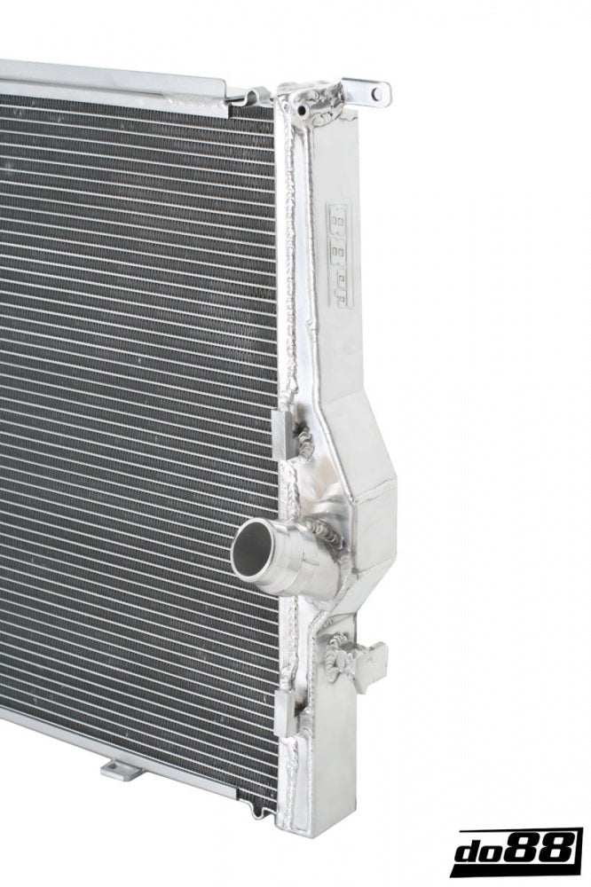 DO88 Aluminium Radiator (BMW E9X M3) - Clubsport Garage