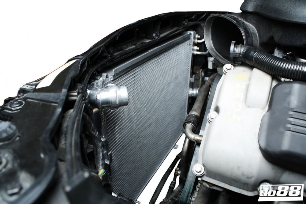 DO88 Aluminium Radiator (BMW E9X M3) - Clubsport Garage