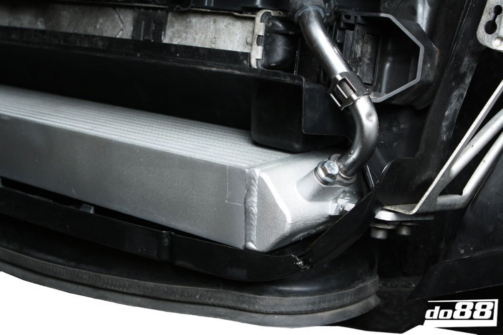 DO88 Engine Oil Cooler (BMW E9X M3) - Clubsport Garage