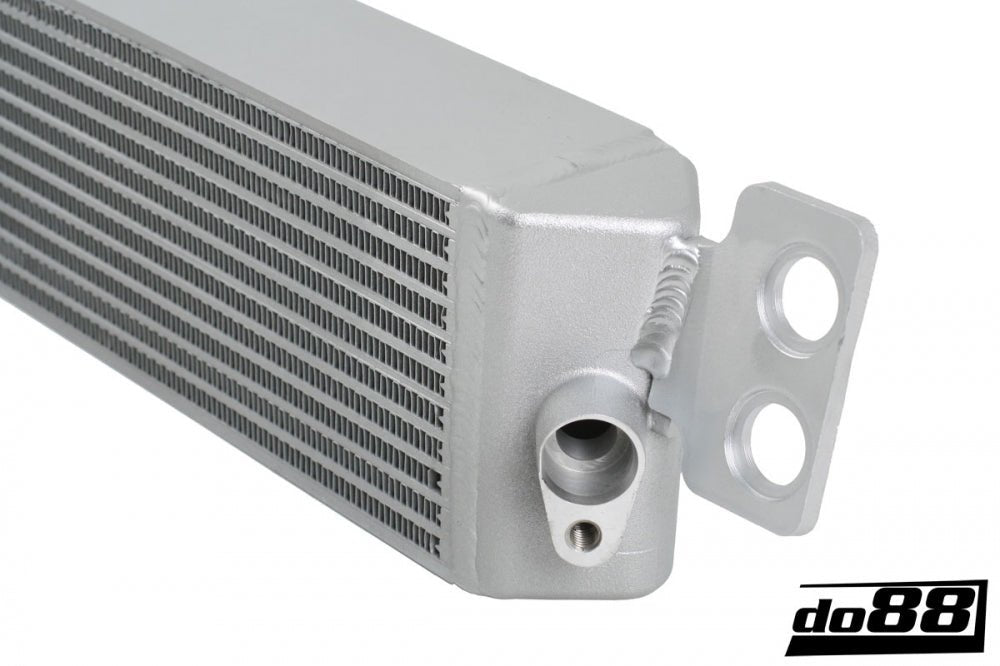 DO88 Engine Oil Cooler (BMW E9X M3) - Clubsport Garage