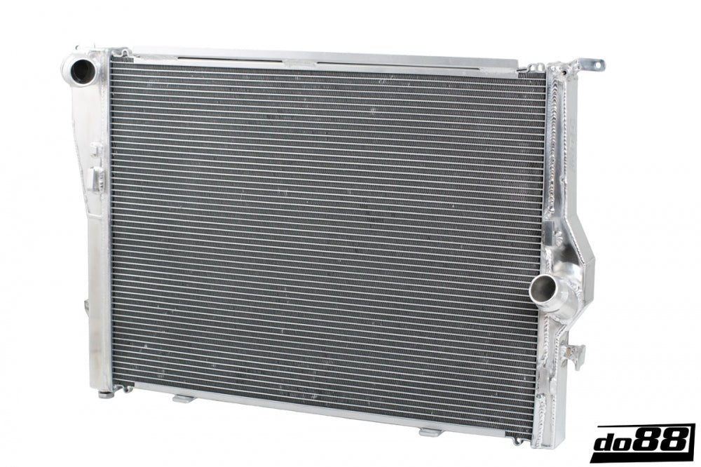 DO88 Aluminium Radiator (BMW E9X M3) - Clubsport Garage